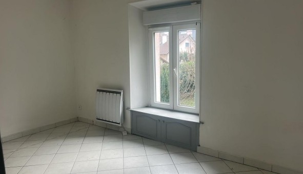 Logement �tudiant Studio &agrave; Ris Orangis (91000)