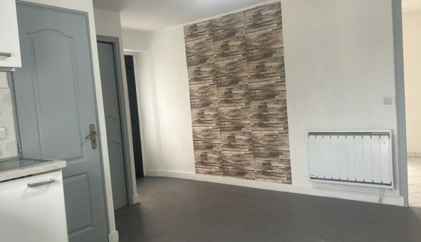 Logement �tudiant Studio &agrave; Ris Orangis (91000)