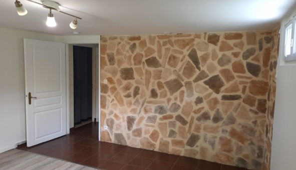 Logement �tudiant Studio &agrave; Ris Orangis (91000)