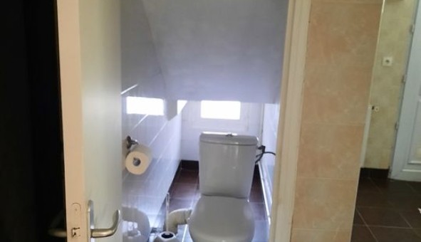 Logement �tudiant Studio &agrave; Ris Orangis (91000)