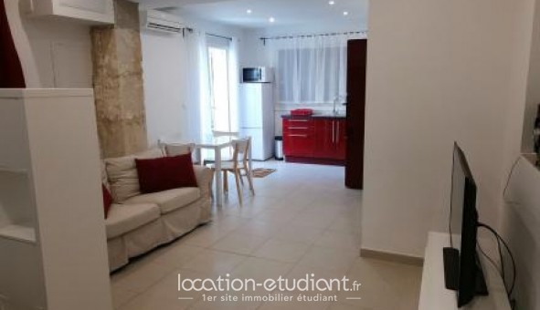 Logement tudiant Location Studio Vide Rochefort du Gard (30650)