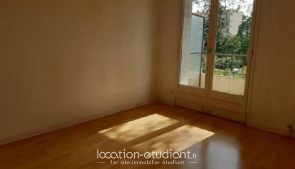 Logement tudiant Studio à Romans sur Isre (26100)