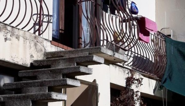 Logement tudiant Studio à Roquefort la Bdoule (13830)