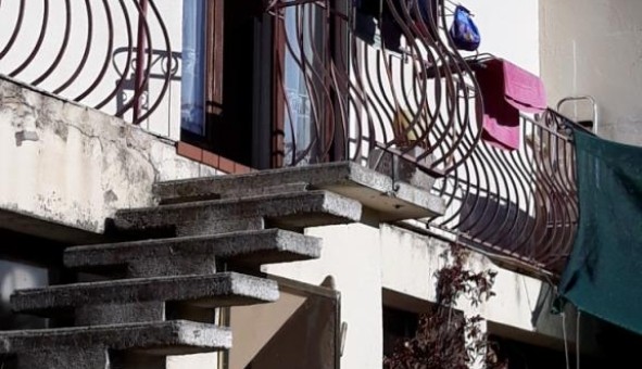 Logement tudiant Studio à Roquefort la Bdoule (13830)
