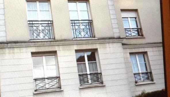 Logement tudiant Location Studio Vide Rosny sous Bois (93110)