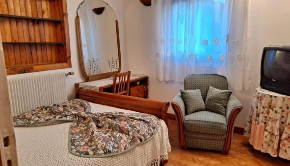 Logement tudiant Location Studio Vide Rosny sous Bois (93110)