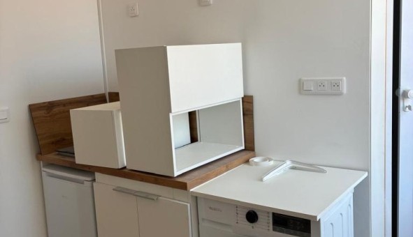 Logement tudiant Location Studio Vide Roubaix (59100)