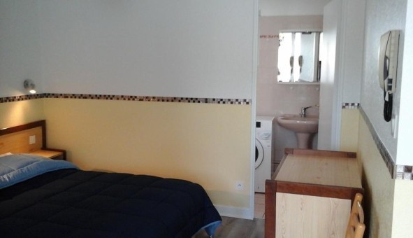 Logement tudiant Location Studio Vide Royat (63130)