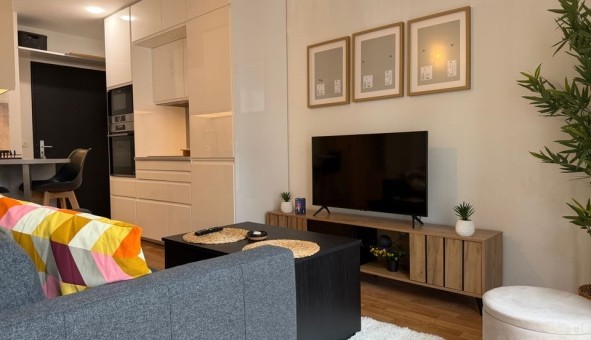 Logement �tudiant Studio &agrave; Rueil Malmaison (92500)