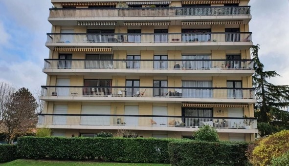 Logement �tudiant Studio &agrave; Rueil Malmaison (92500)