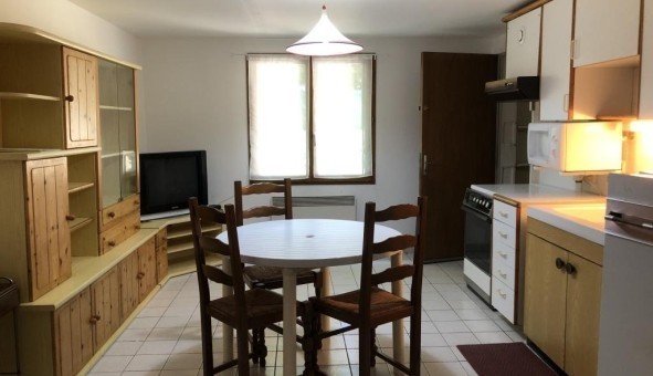 Logement tudiant Studio à Saint Avertin (37550)
