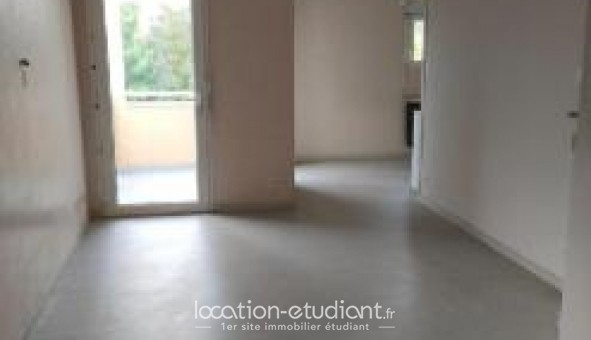 Logement tudiant Studio à Saint Benot (86280)