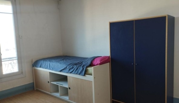 Logement �tudiant Studio &agrave; Saint Cloud (92210)