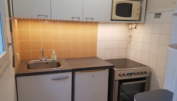 Logement �tudiant Studio &agrave; Saint Cloud (92210)