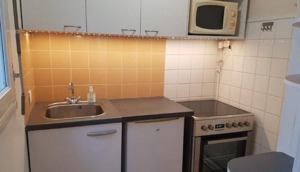 Logement �tudiant Studio &agrave; Saint Cloud (92210)