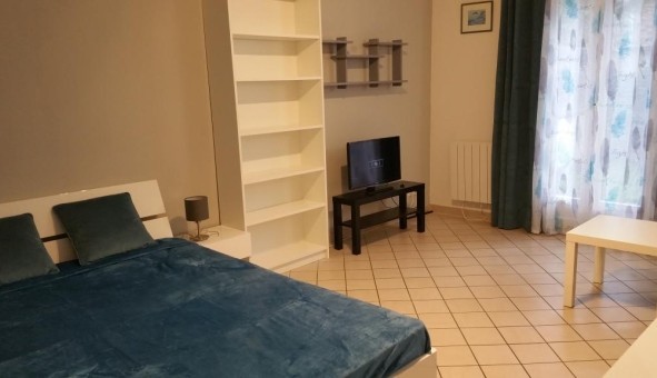 Logement tudiant Studio à Saint Cyr l'cole (78210)