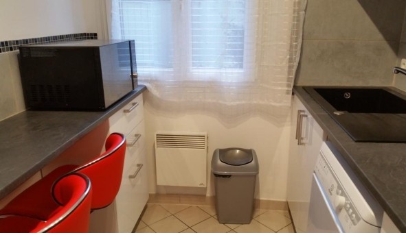 Logement tudiant Studio à Saint Cyr l'cole (78210)