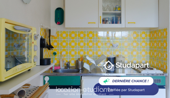 Logement �tudiant Studio &agrave; Saint Cyr sur Mer (83270)