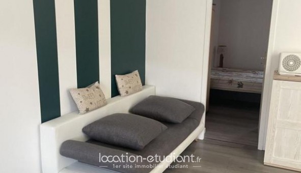 Logement �tudiant Studio &agrave; Saint Florent sur Auzonnet (30960)