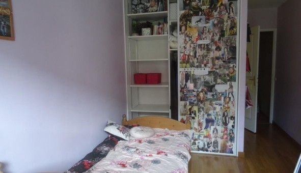 Logement tudiant Location Studio Vide Saint Genis Laval (69230)