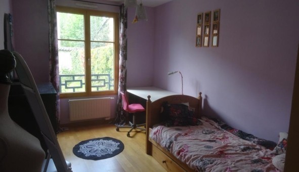 Logement tudiant Studio à Saint Genis Laval (69230)