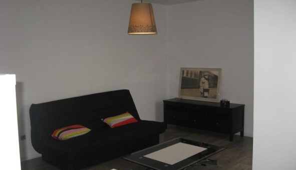 Logement tudiant Location Studio Vide Saint Genis Laval (69230)