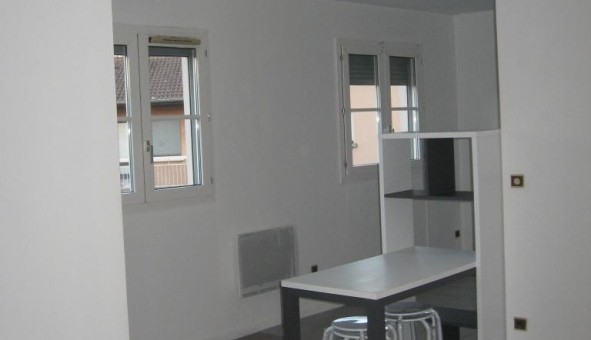 Logement tudiant Studio à Saint Genis Laval (69230)