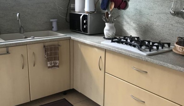 Logement tudiant Studio à Saint Genis Laval (69230)