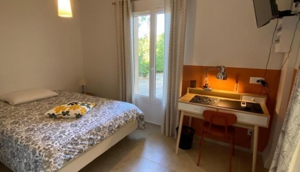 Logement �tudiant Studio &agrave; Saint Genis Laval (69230)