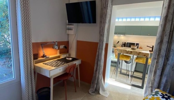 Logement �tudiant Studio &agrave; Saint Genis Laval (69230)