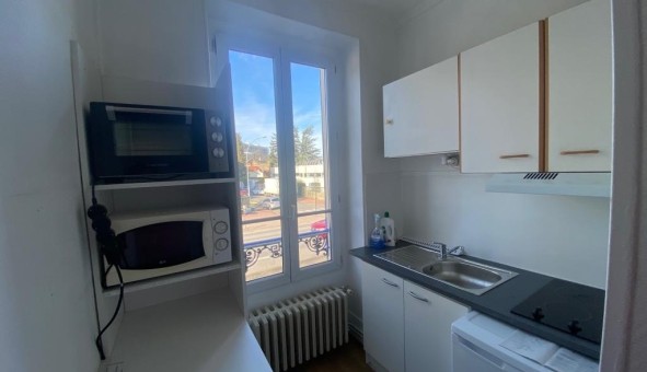 Logement tudiant Studio à Saint Germain en Laye (78100)