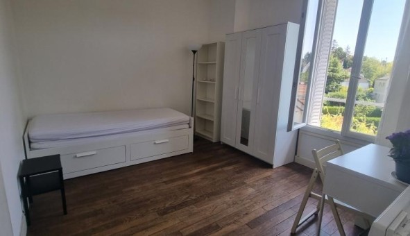 Logement �tudiant Studio &agrave; Saint Germain en Laye (78100)