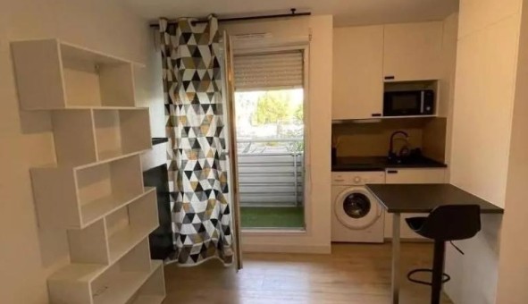 Logement tudiant Studio à Saint Gilles (30800)