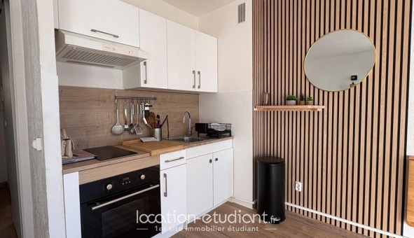 Logement tudiant Location Studio Vide Saint Laurent du Var (06700)