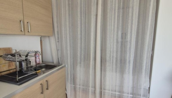 Logement �tudiant Studio &agrave; Saint Laurent du Var (06700)