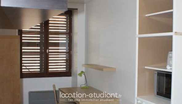 Logement tudiant Location Studio Meublé Saint Maime (04300)