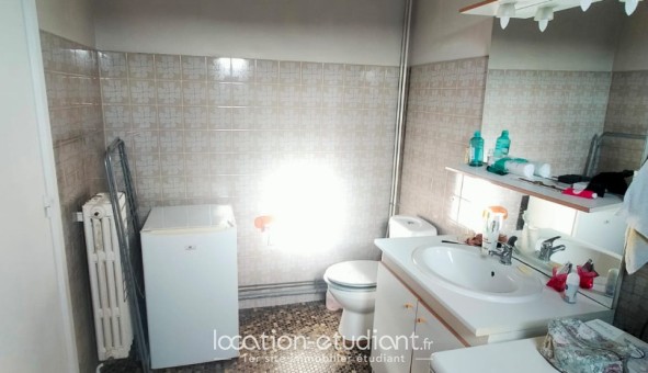 Logement étudiant Studio &agrave; Saint Maime (04300)