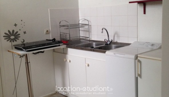 Logement �tudiant Studio &agrave; Saint Maime (04300)
