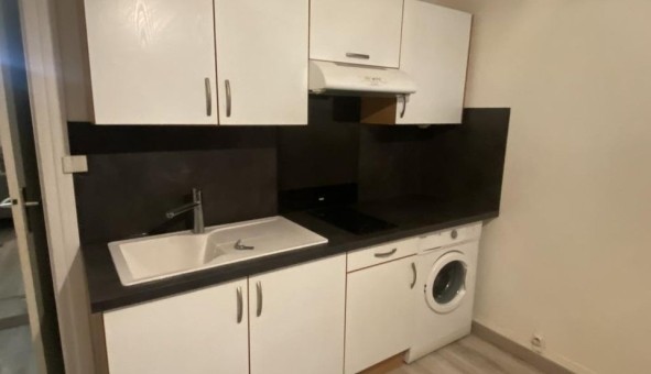 Logement �tudiant Studio &agrave; Saint Maime (04300)