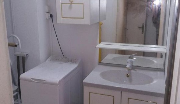 Logement �tudiant Studio &agrave; Saint Maime (04300)