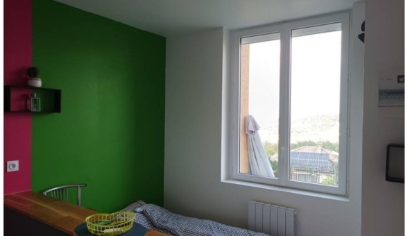 Logement �tudiant Studio &agrave; Saint Maime (04300)