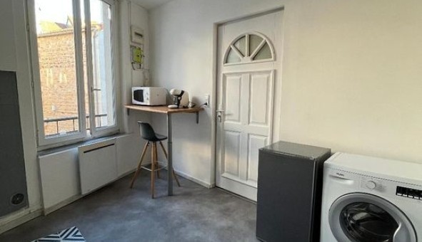 Logement �tudiant Studio &agrave; Saint Maime (04300)