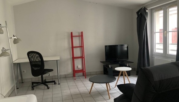 Logement �tudiant Studio &agrave; Saint Maime (04300)