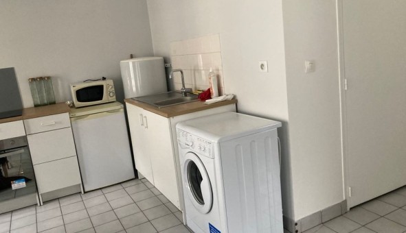Logement �tudiant Studio &agrave; Saint Maime (04300)