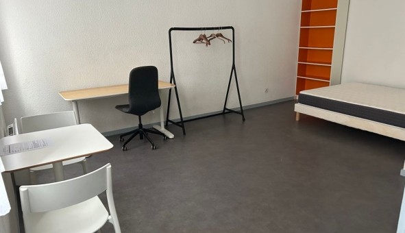 Logement �tudiant Studio &agrave; Saint Maime (04300)