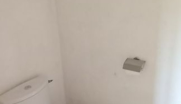 Logement �tudiant Studio &agrave; Saint Maime (04300)