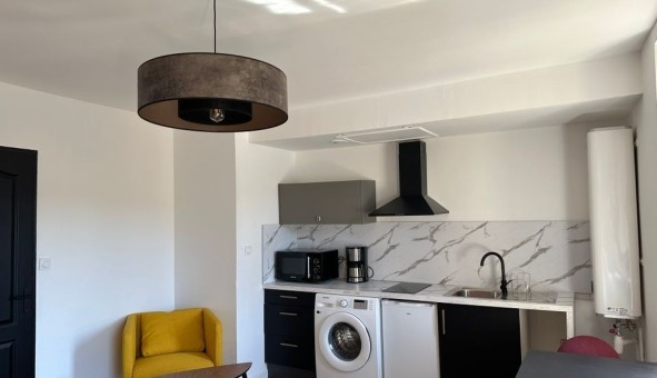 Logement �tudiant Studio &agrave; Saint Maime (04300)