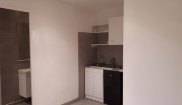 Logement �tudiant Studio &agrave; Saint Maime (04300)