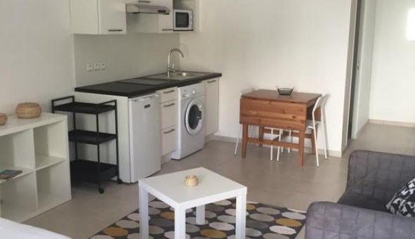 Logement �tudiant Location Studio Vide Saint Maime (04300)