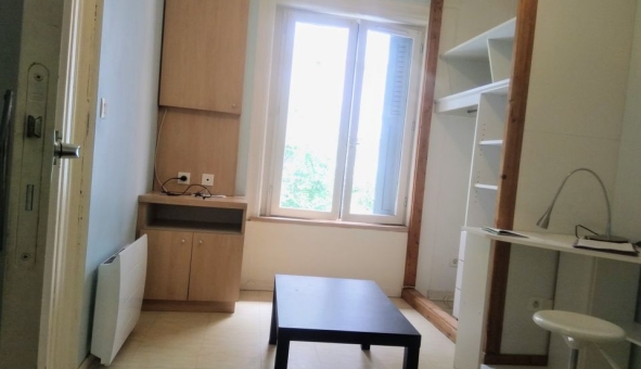 Logement �tudiant Studio &agrave; Saint Maime (04300)